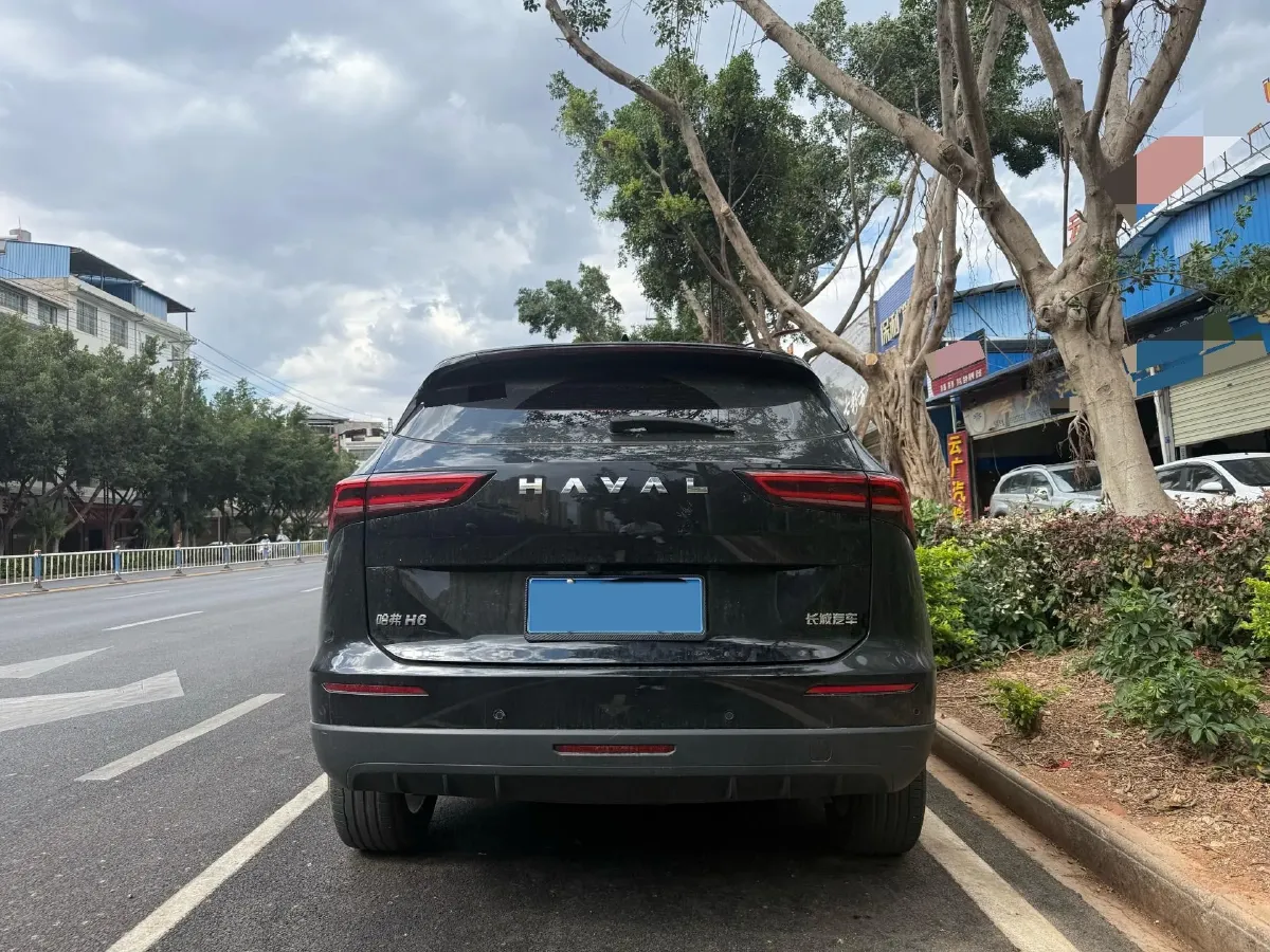 2024 Haval H6 1.5T 184HP L4 7DCT,autocango,china used car exporter,china ev exporter,chinese used car exporter,chinese used ev exporter
