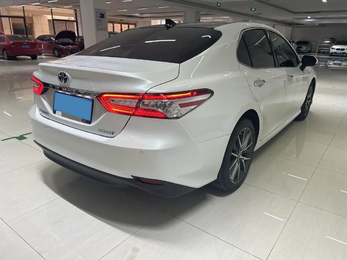 2023 Toyota Camry 2.5L 178HP L4 E-CVT Hybrid,autocango,china used car exporter,china ev exporter,chinese used car exporter,chinese used ev exporter