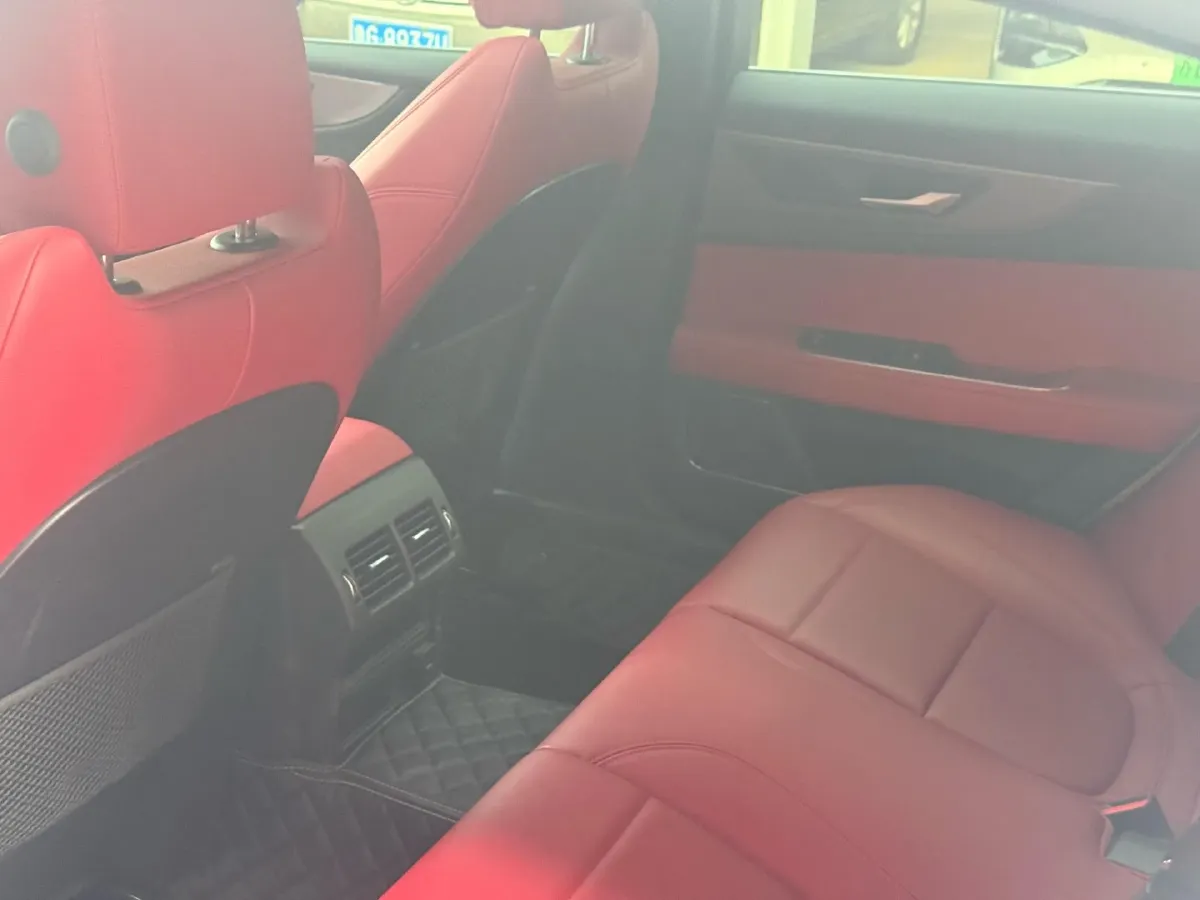 2021 Jaguar XEL 2.0T 250HP L4 8AT,autocango,china used car exporter,china ev exporter,chinese used car exporter,chinese used ev exporter