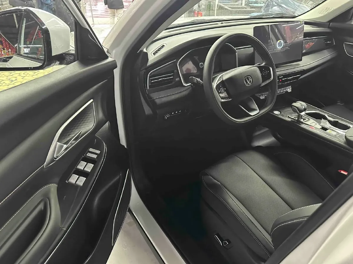 2026 ChangAn CS75 1.5T 192HP L4 7DCT,autocango,china used car exporter,china ev exporter,chinese used car exporter,chinese used ev exporter