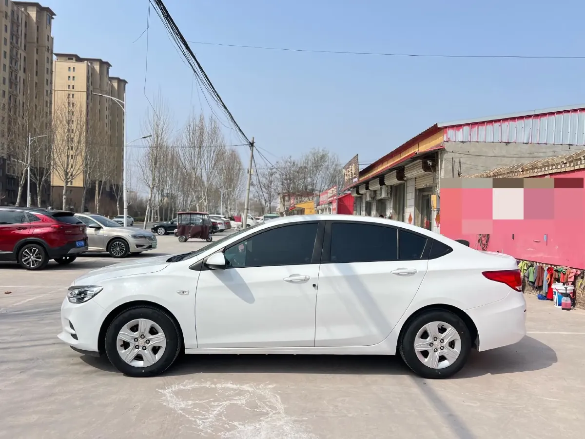 2019 DongFeng Forthing LingZhi 1.6L 122HP L4 5MT,autocango,china used car exporter,china ev exporter,chinese used car exporter,chinese used ev exporter