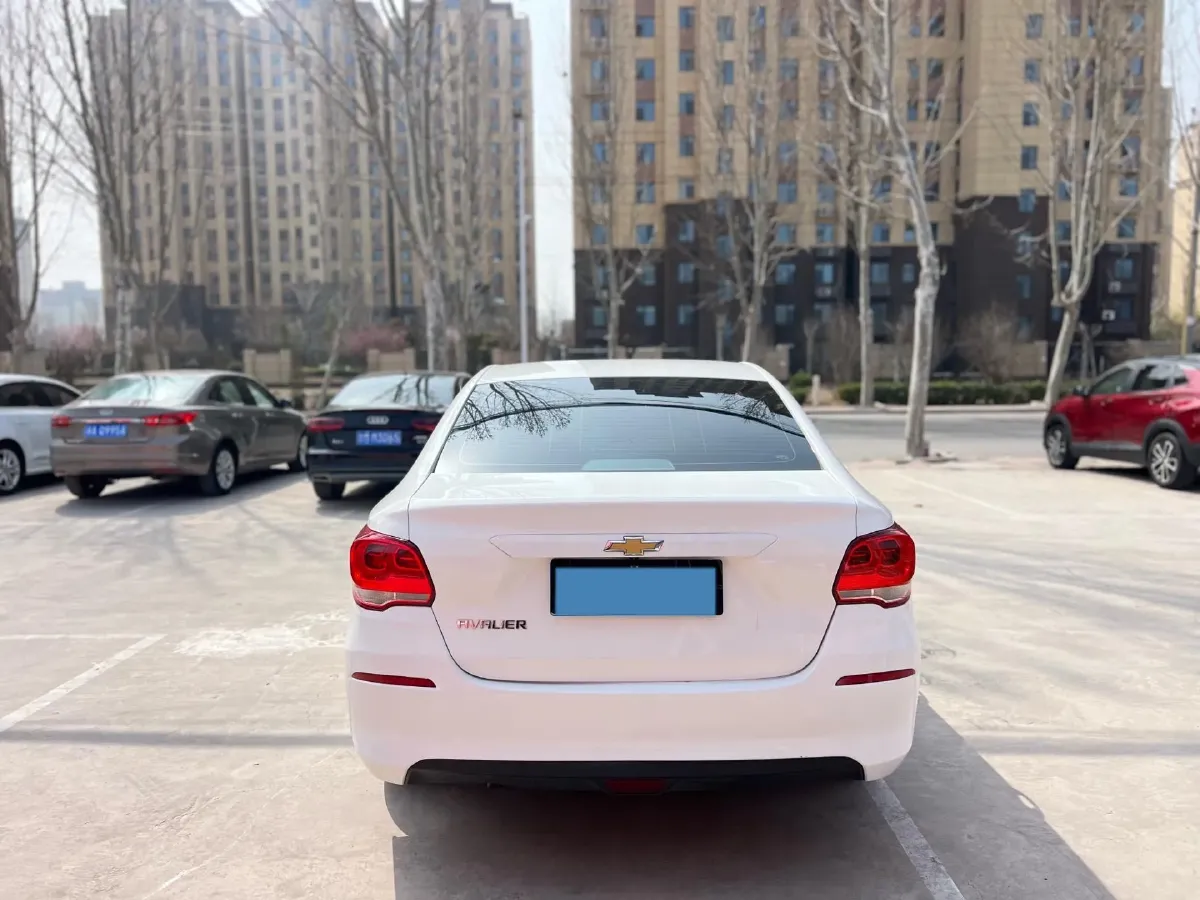 2019 DongFeng Forthing LingZhi 1.6L 122HP L4 5MT,autocango,china used car exporter,china ev exporter,chinese used car exporter,chinese used ev exporter