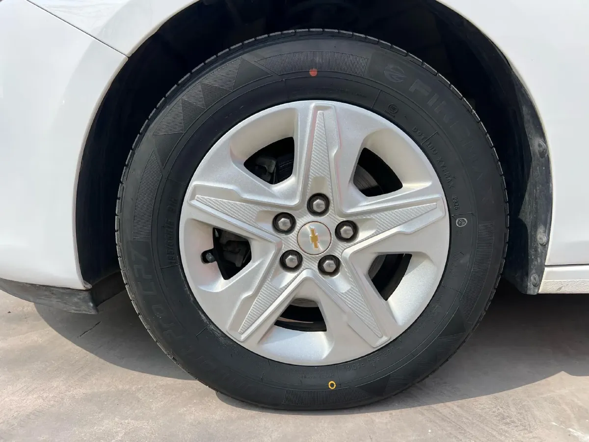 2019 DongFeng Forthing LingZhi 1.6L 122HP L4 5MT,autocango,china used car exporter,china ev exporter,chinese used car exporter,chinese used ev exporter