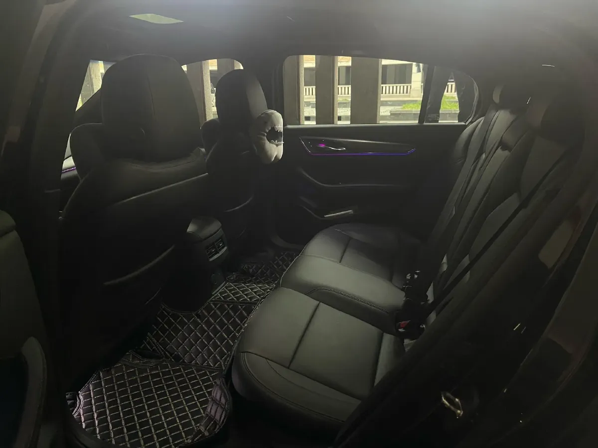 2023 Cadillac CT5 2.0T 237HP L4 10AT,autocango,china used car exporter,china ev exporter,chinese used car exporter,chinese used ev exporter