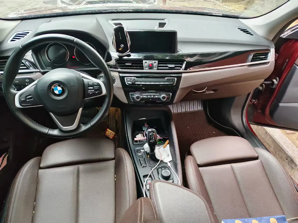 2020 BMW X1 1.5T 140HP L3 7DCT,autocango,china used car exporter,china ev exporter,chinese used car exporter,chinese used ev exporter