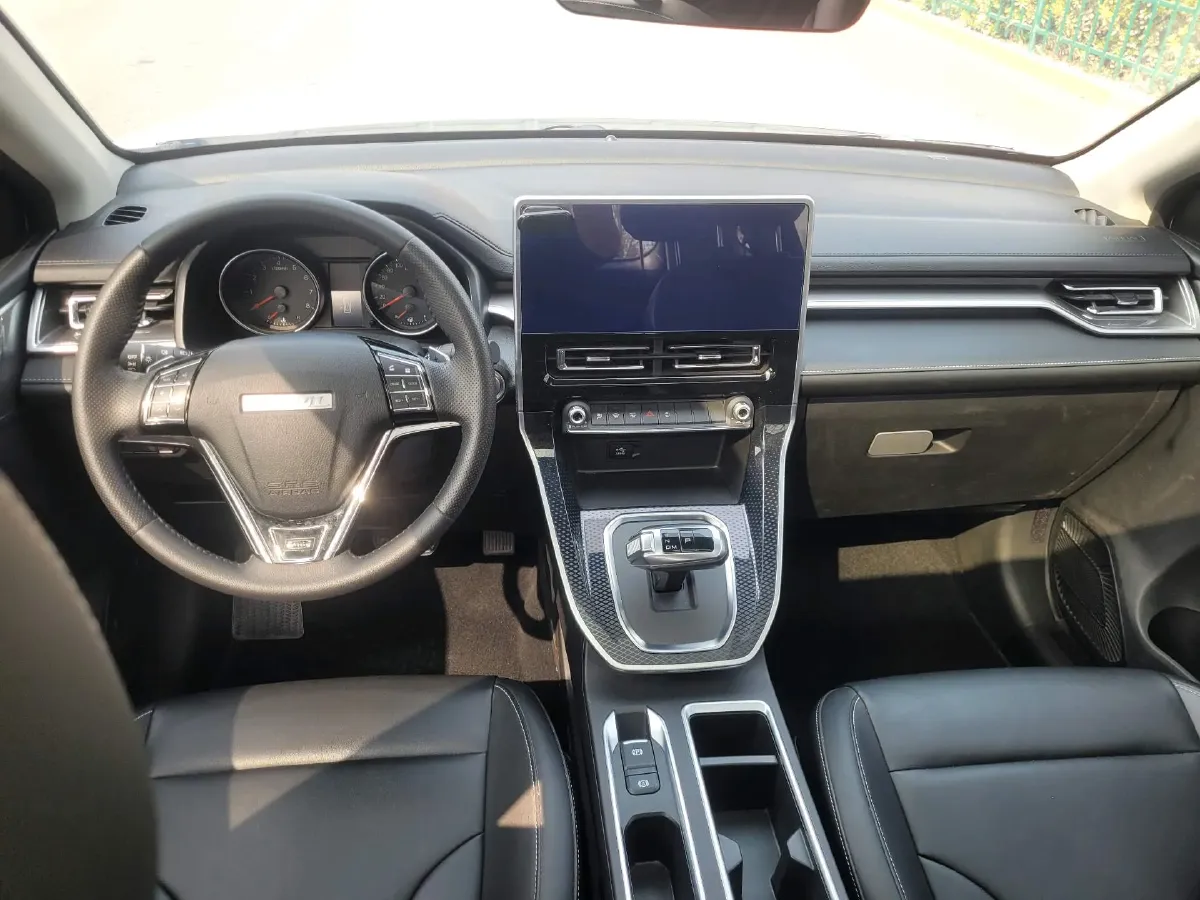 2021 Haval M6 1.5T 150HP L4 7DCT,autocango,china used car exporter,china ev exporter,chinese used car exporter,chinese used ev exporter