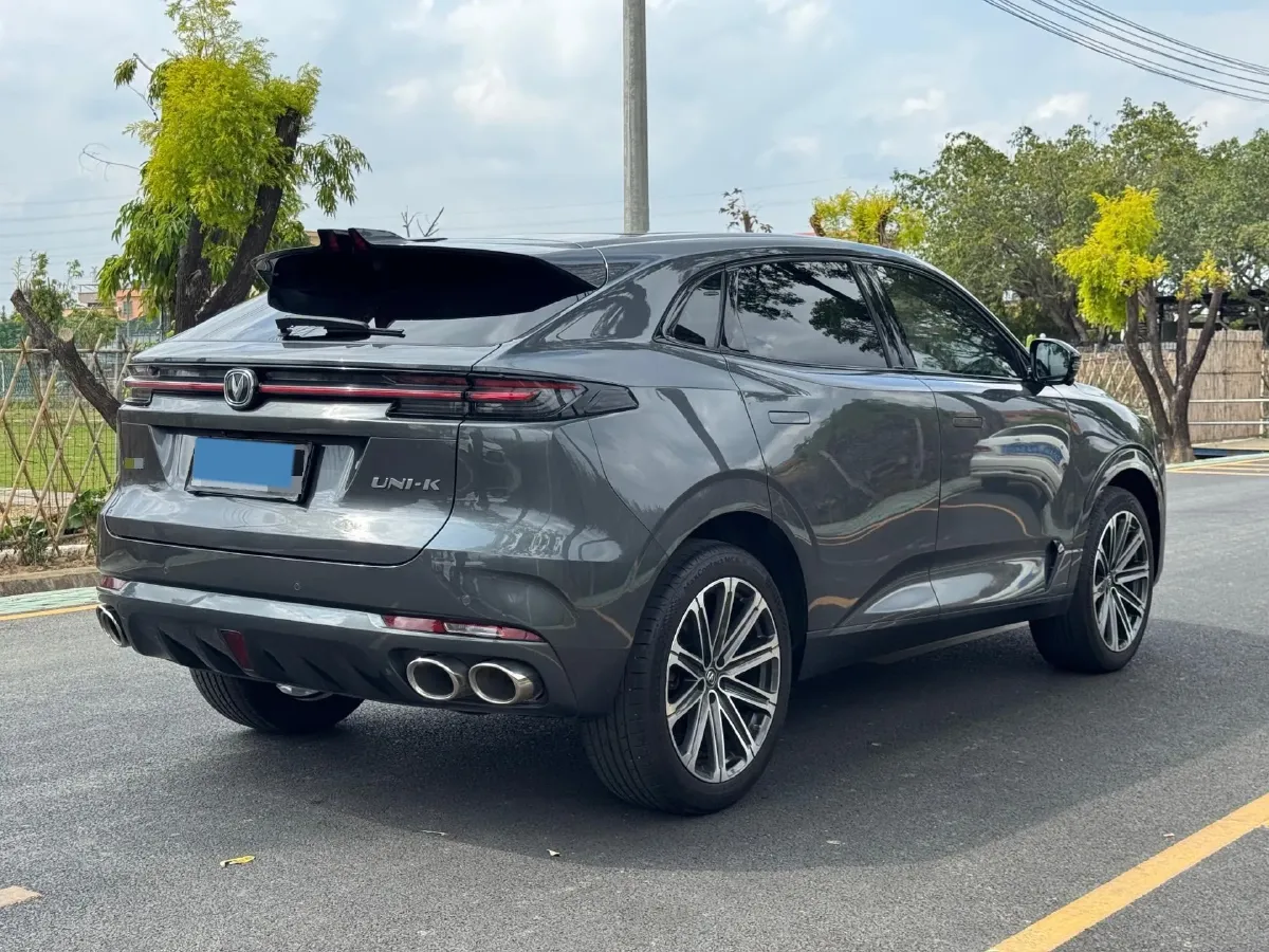 2021 ChangAn UNI-K 2.0T 233HP L4 8AT,autocango,china used car exporter,china ev exporter,chinese used car exporter,chinese used ev exporter