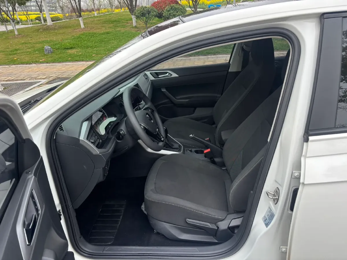 2021 Bestune T55 1.5T 169HP L4 7DCT,autocango,china used car exporter,china ev exporter,chinese used car exporter,chinese used ev exporter