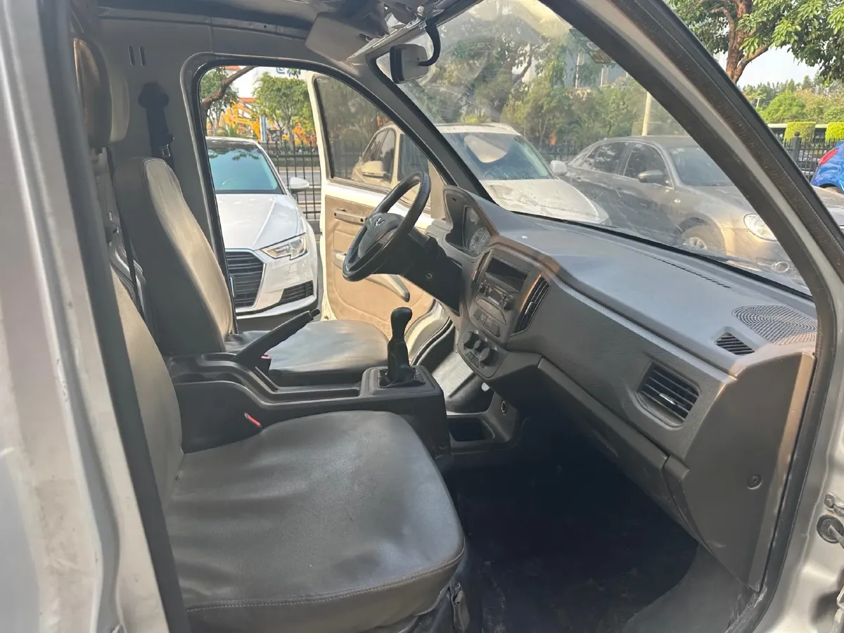 2019 WuLing RongGuang New Truck 1.8L 133HP L4 5MT,autocango,china used car exporter,china ev exporter,chinese used car exporter,chinese used ev exporter