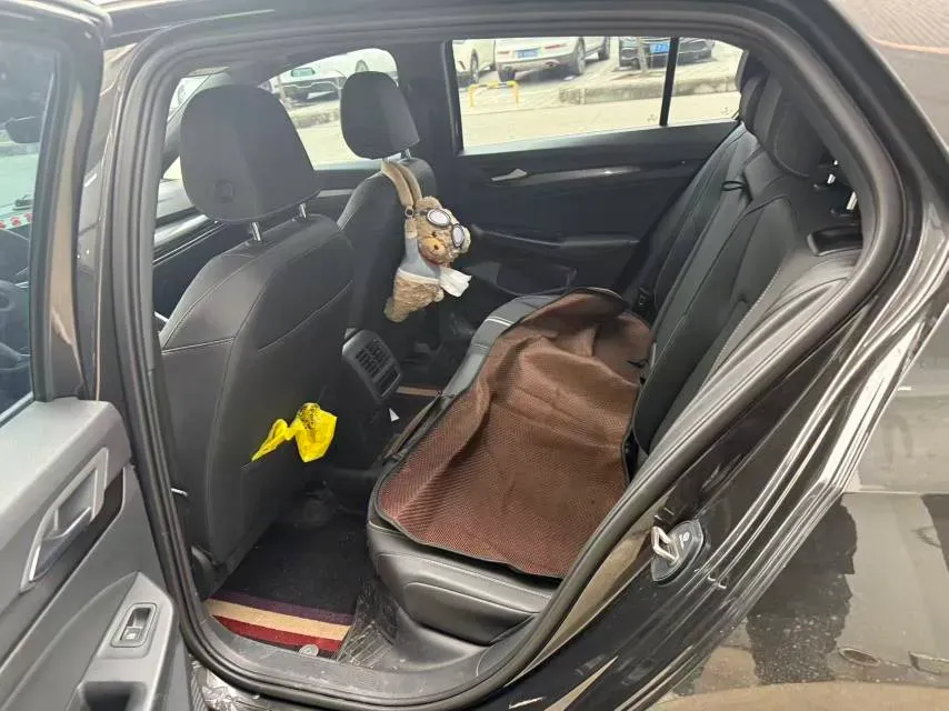 2023 Volkswagen Golf 1.4T 150HP L4 7DCT,autocango,china used car exporter,china ev exporter,chinese used car exporter,chinese used ev exporter