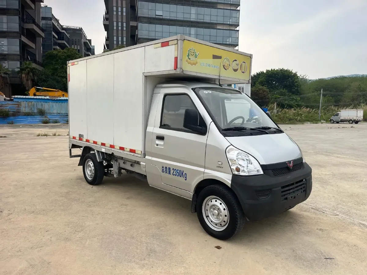 2021 WuLing RongGuang Mini Truck 1.5L 99HP L4 5MT,autocango,china used car exporter,china ev exporter,chinese used car exporter,chinese used ev exporter