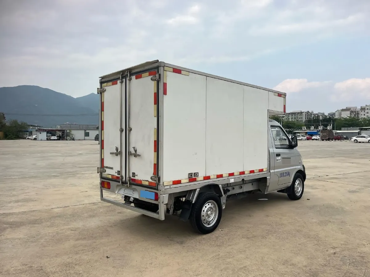 2021 WuLing RongGuang Mini Truck 1.5L 99HP L4 5MT,autocango,china used car exporter,china ev exporter,chinese used car exporter,chinese used ev exporter