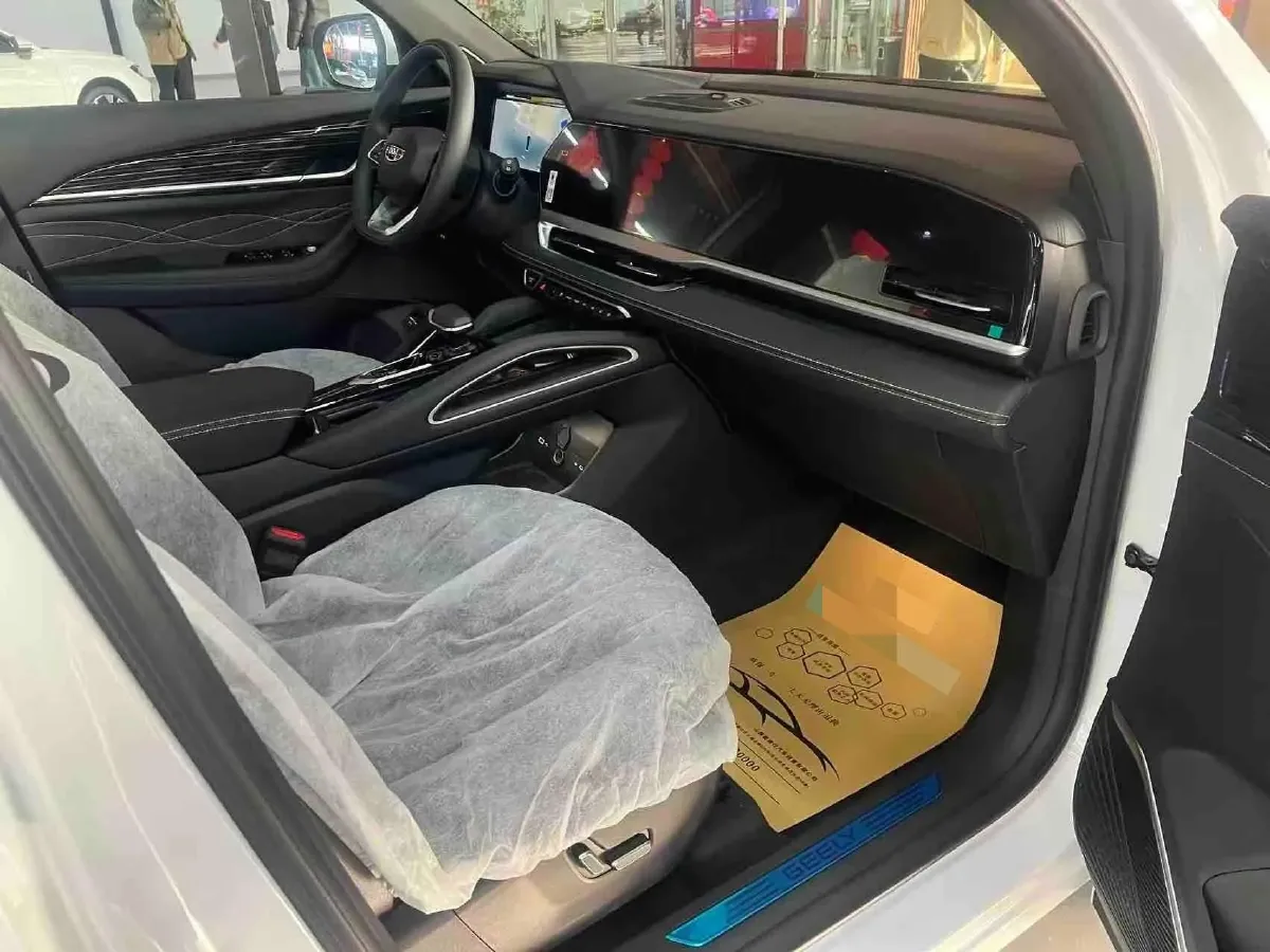 2024 Geely Monjaro 2.0T 218HP L4 7DCT,autocango,china used car exporter,china ev exporter,chinese used car exporter,chinese used ev exporter