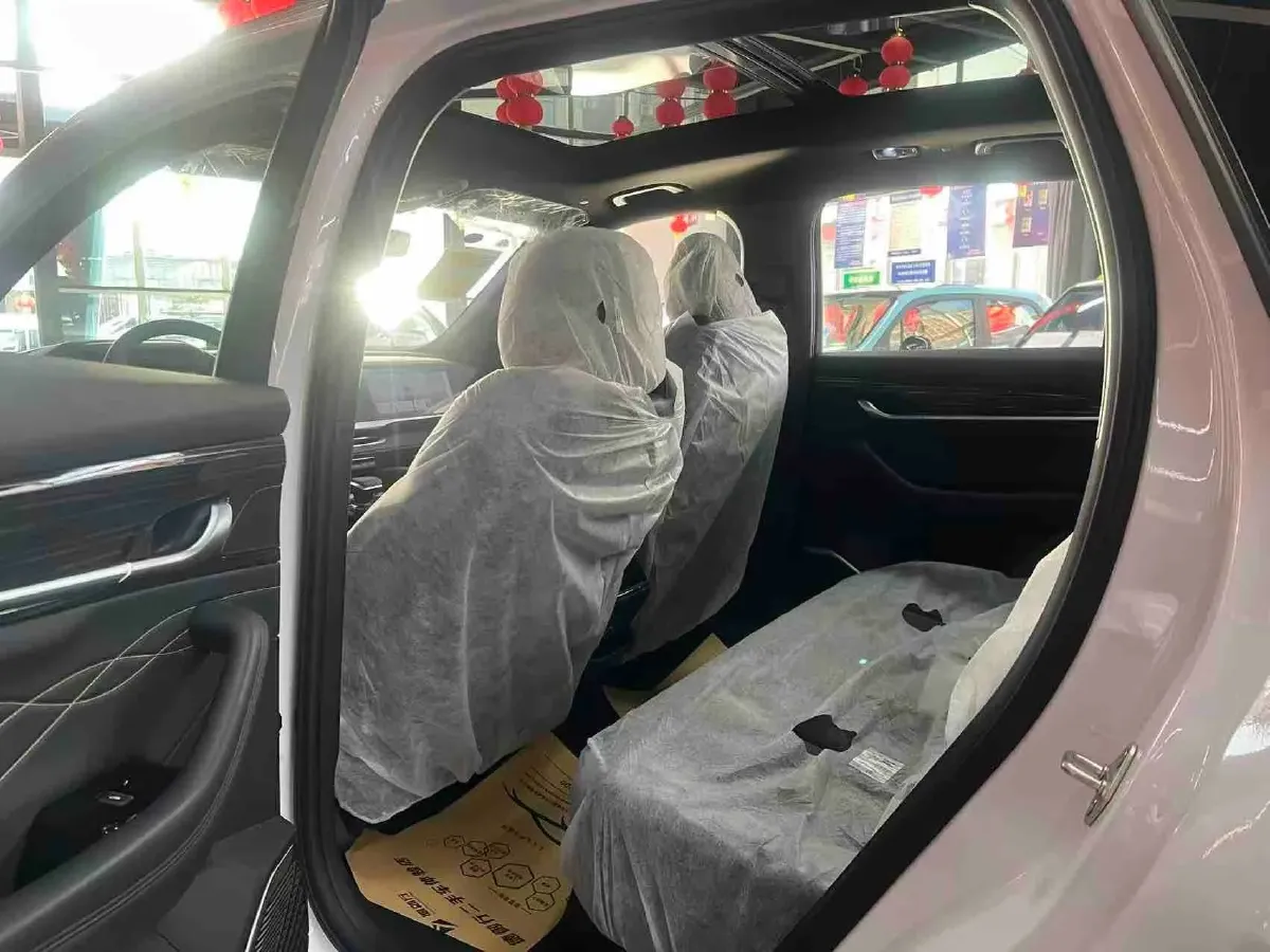 2024 Geely Monjaro 2.0T 218HP L4 7DCT,autocango,china used car exporter,china ev exporter,chinese used car exporter,chinese used ev exporter