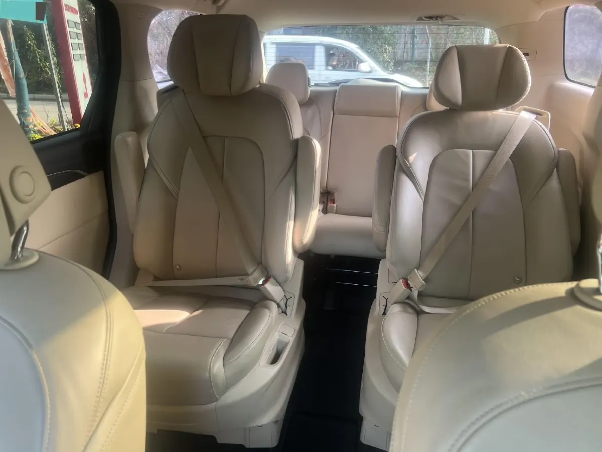 2023 Buick GL8 2.0T 237HP L4 9AT,autocango,china used car exporter,china ev exporter,chinese used car exporter,chinese used ev exporter