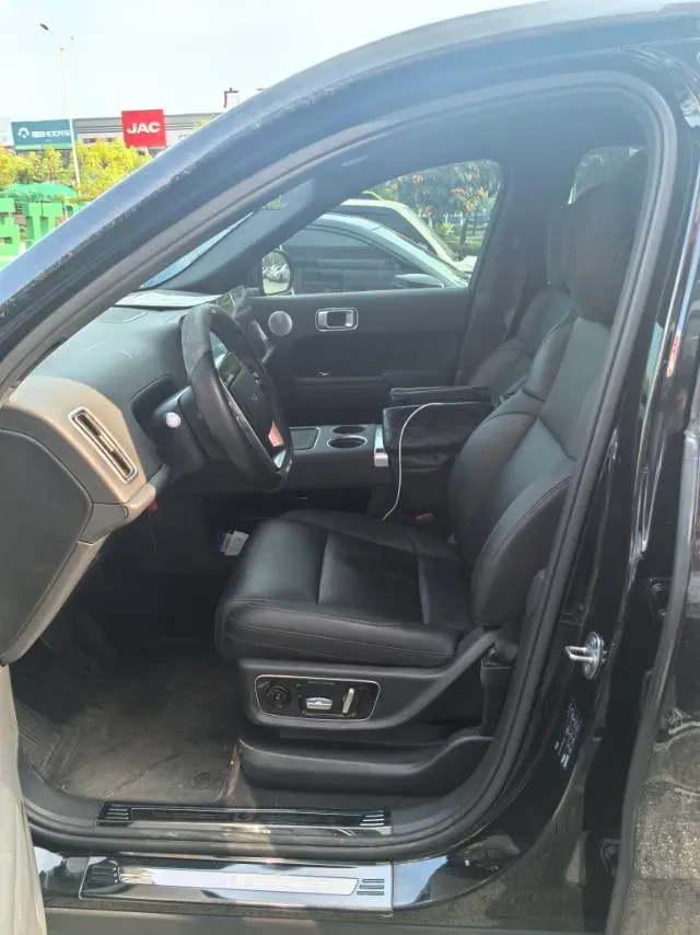 2024 Li L9 Range Extended 154HP REEV 52.3KWH,autocango,china used car exporter,china ev exporter,chinese used car exporter,chinese used ev exporter