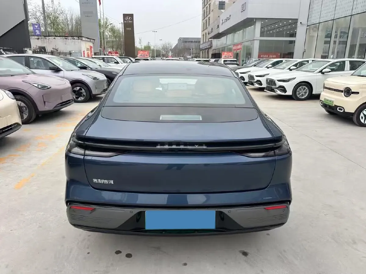 2025 Geely Galaxy Starshine 8 1.5T 163HP L4 3DHT PHEV 18.4KWH,autocango,china used car exporter,china ev exporter,chinese used car exporter,chinese used ev exporter