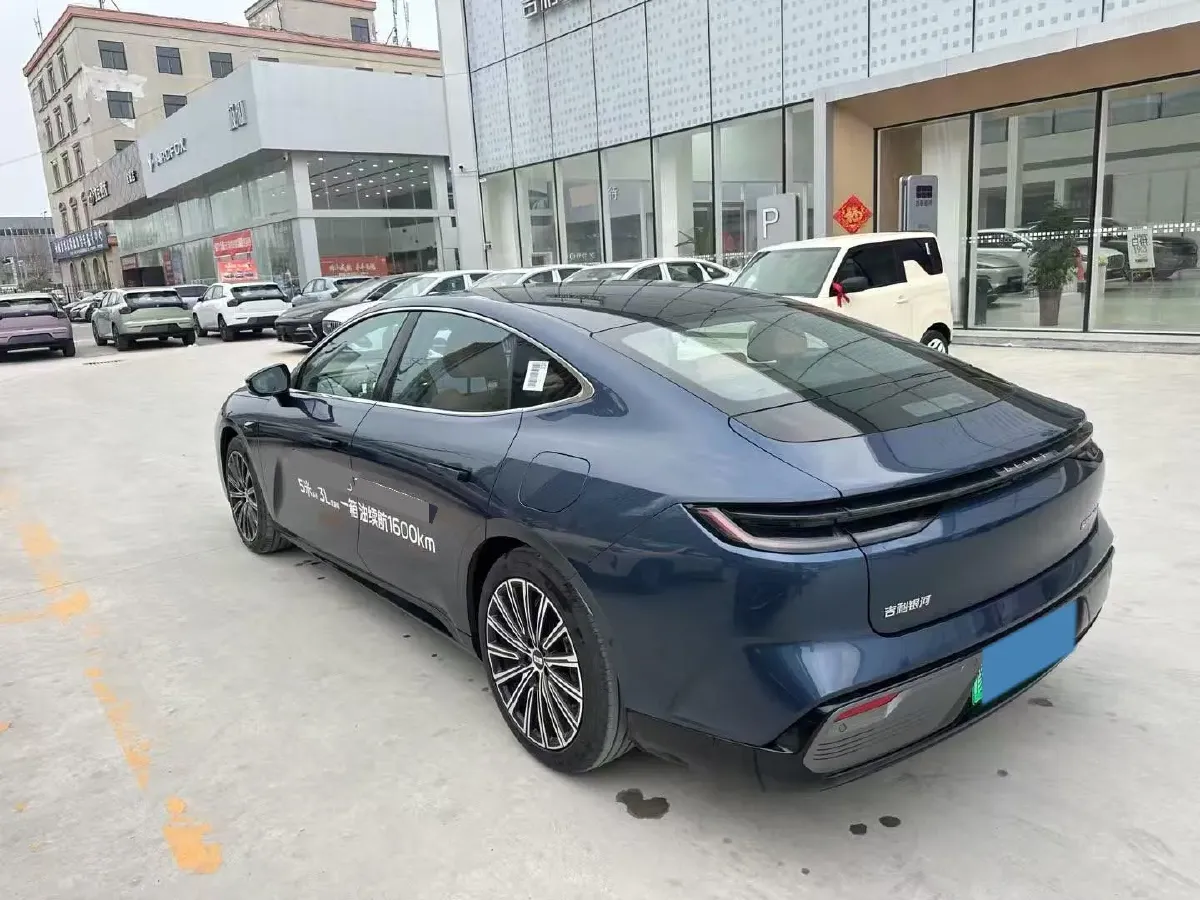 2025 Geely Galaxy Starshine 8 1.5T 163HP L4 3DHT PHEV 18.4KWH,autocango,china used car exporter,china ev exporter,chinese used car exporter,chinese used ev exporter