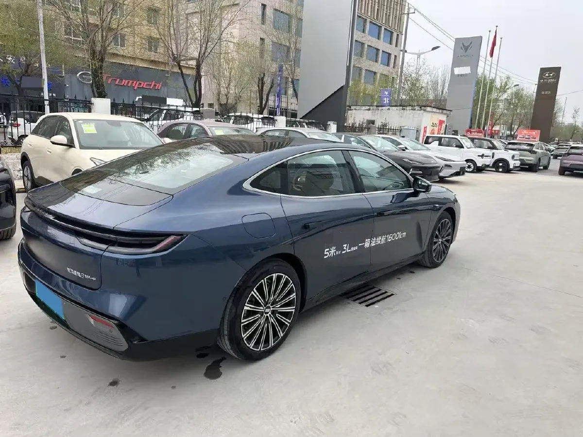 2025 Geely Galaxy Starshine 8 1.5T 163HP L4 3DHT PHEV 18.4KWH,autocango,china used car exporter,china ev exporter,chinese used car exporter,chinese used ev exporter