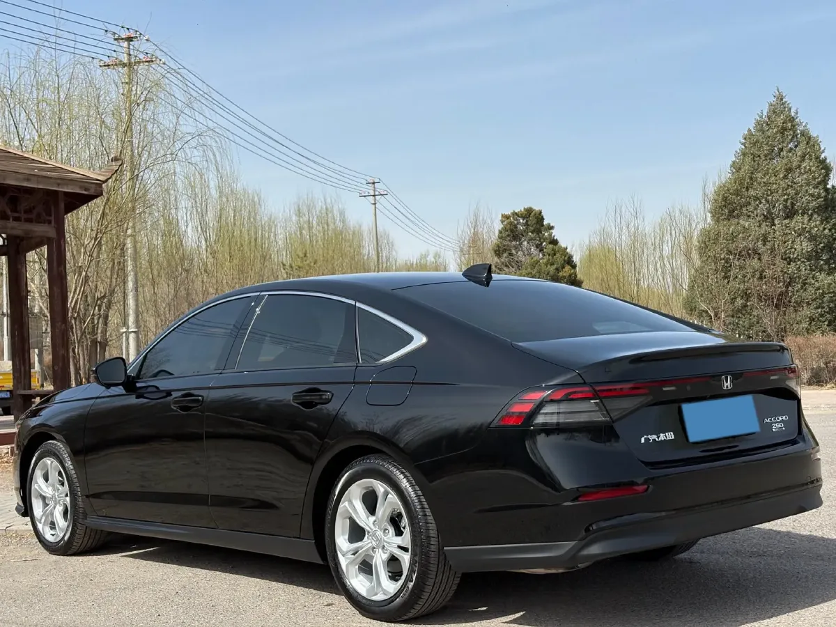 2023 Honda Accord 1.5T 192HP L4 CVT,autocango,china used car exporter,china ev exporter,chinese used car exporter,chinese used ev exporter