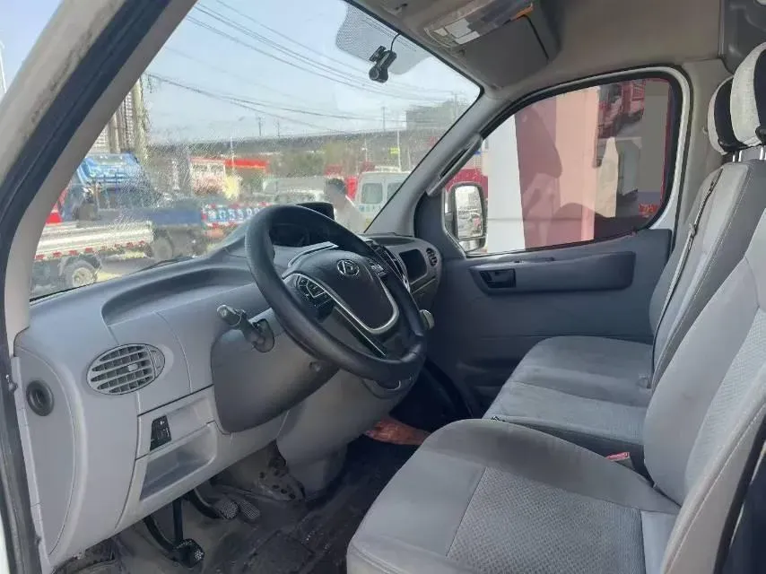 2013 Toyota Corolla 1.6L 120HP L4 5MT,autocango,china used car exporter,china ev exporter,chinese used car exporter,chinese used ev exporter