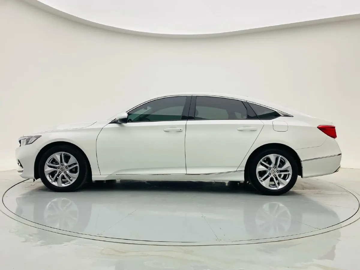 2018 Honda Accord 1.5T 194HP L4 CVT,autocango,china used car exporter,china ev exporter,chinese used car exporter,chinese used ev exporter