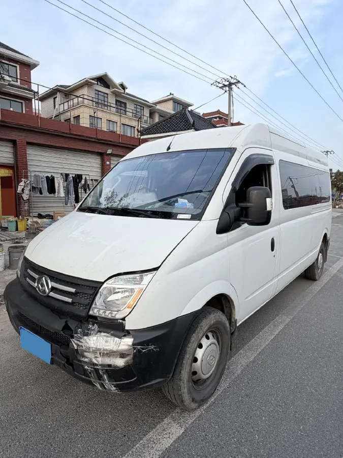2020 MAXUS XinTu V80 2.5T 136HP L4 6MT,autocango,china used car exporter,china ev exporter,chinese used car exporter,chinese used ev exporter