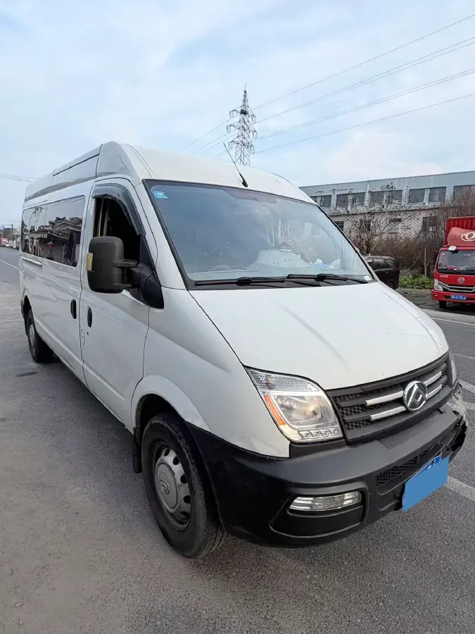 2020 MAXUS XinTu V80 2.5T 136HP L4 6MT,autocango,china used car exporter,china ev exporter,chinese used car exporter,chinese used ev exporter