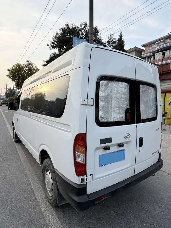 2020 MAXUS XinTu V80 2.5T 136HP L4 6MT,autocango,china used car exporter,china ev exporter,chinese used car exporter,chinese used ev exporter