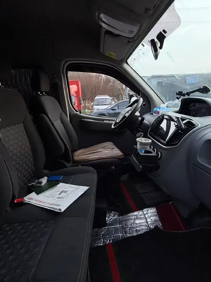 2020 MAXUS XinTu V80 2.5T 136HP L4 6MT,autocango,china used car exporter,china ev exporter,chinese used car exporter,chinese used ev exporter