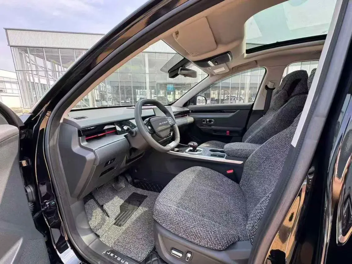 2024 Jetour X70 1.5T 156HP L4 6DCT,autocango,china used car exporter,china ev exporter,chinese used car exporter,chinese used ev exporter