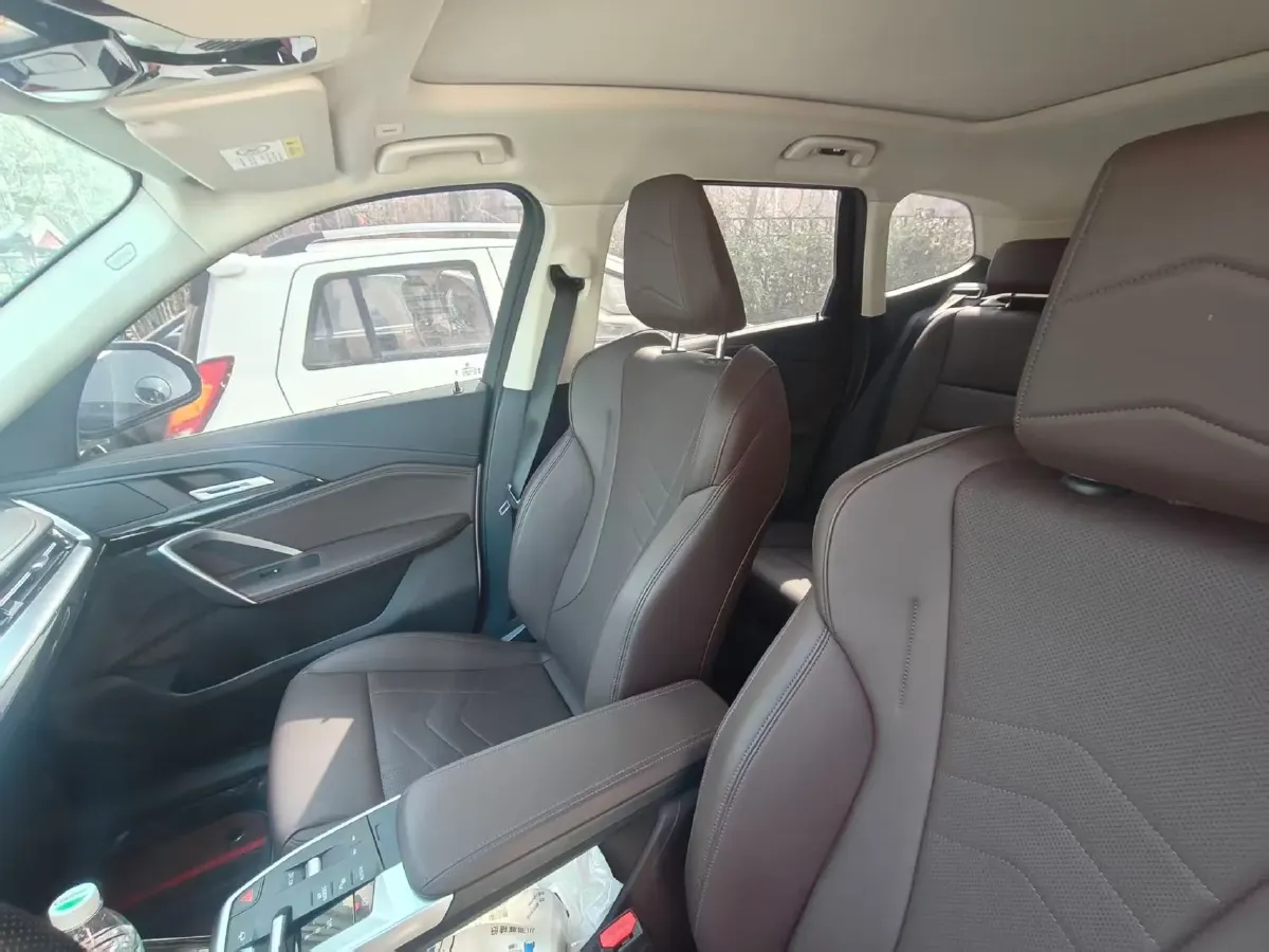 2022 BMW X1 1.5T 140HP L3 7DCT,autocango,china used car exporter,china ev exporter,chinese used car exporter,chinese used ev exporter