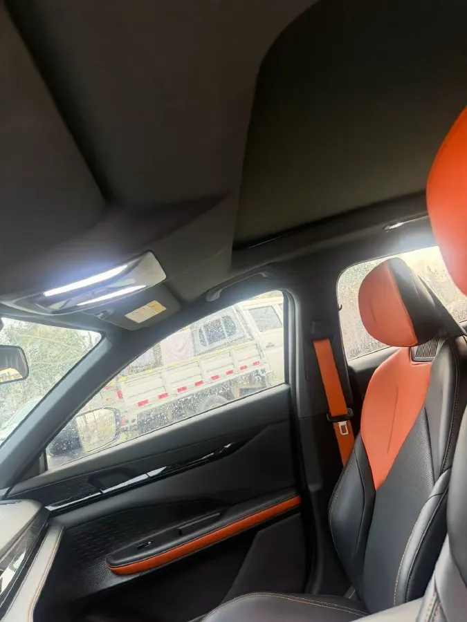 2023 ChangAn UNI-V 1.5T 188HP L4 7DCT,autocango,china used car exporter,china ev exporter,chinese used car exporter,chinese used ev exporter