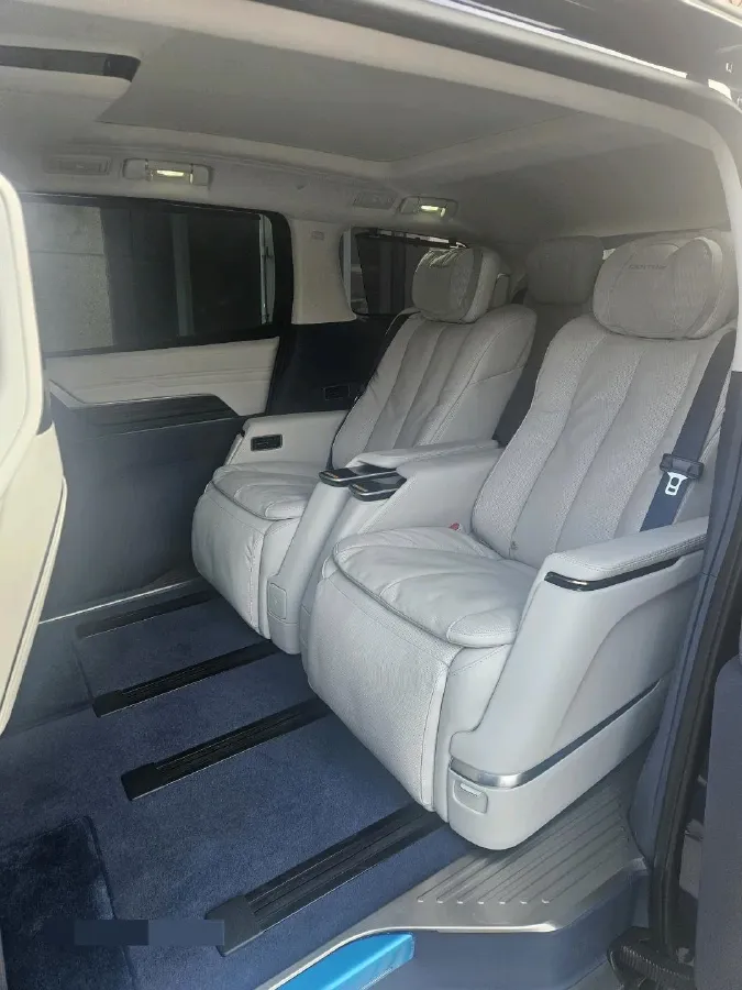 2025 Buick Century 2.0T 237HP L4 9AT,autocango,china used car exporter,china ev exporter,chinese used car exporter,chinese used ev exporter