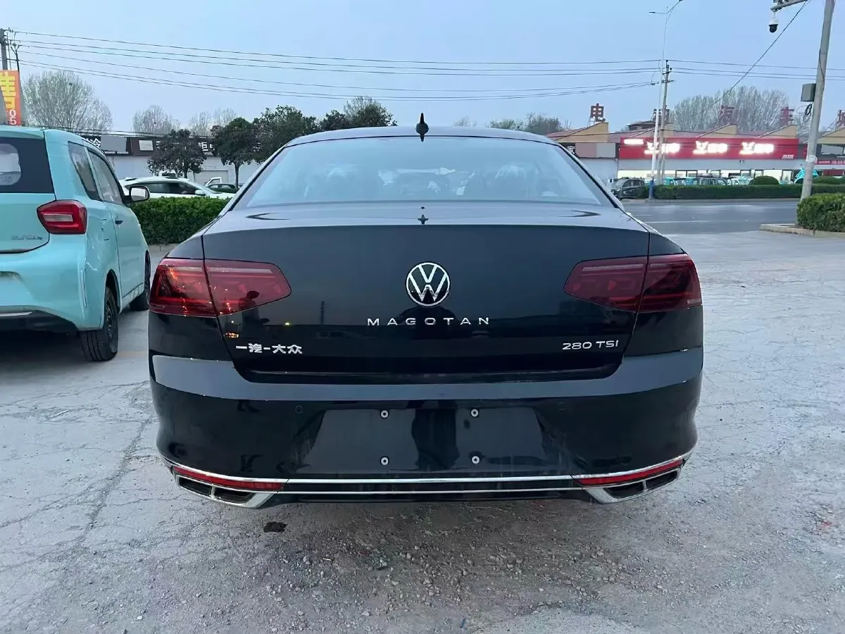 2024 Volkswagen Magotan 1.4T 150HP L4 7DCT,autocango,china used car exporter,china ev exporter,chinese used car exporter,chinese used ev exporter