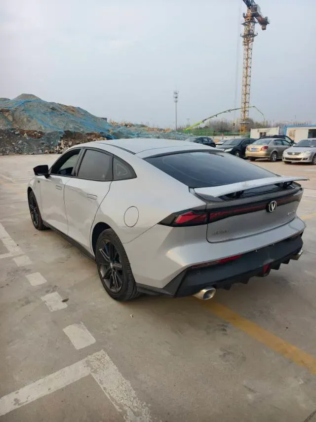 2023 ChangAn UNI-V iDD 1.5T 170HP L4 6TCT PHEV 18.4KWH,autocango,china used car exporter,china ev exporter,chinese used car exporter,chinese used ev exporter