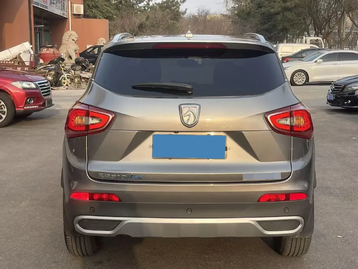 2017 HaiMa S5 Young Edition 1.6L 122HP L4 5MT,autocango,china used car exporter,china ev exporter,chinese used car exporter,chinese used ev exporter