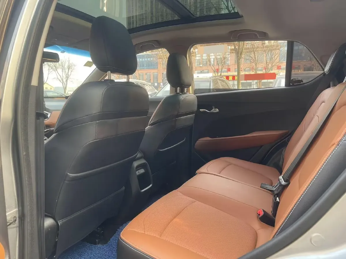 2017 HaiMa S5 Young Edition 1.6L 122HP L4 5MT,autocango,china used car exporter,china ev exporter,chinese used car exporter,chinese used ev exporter