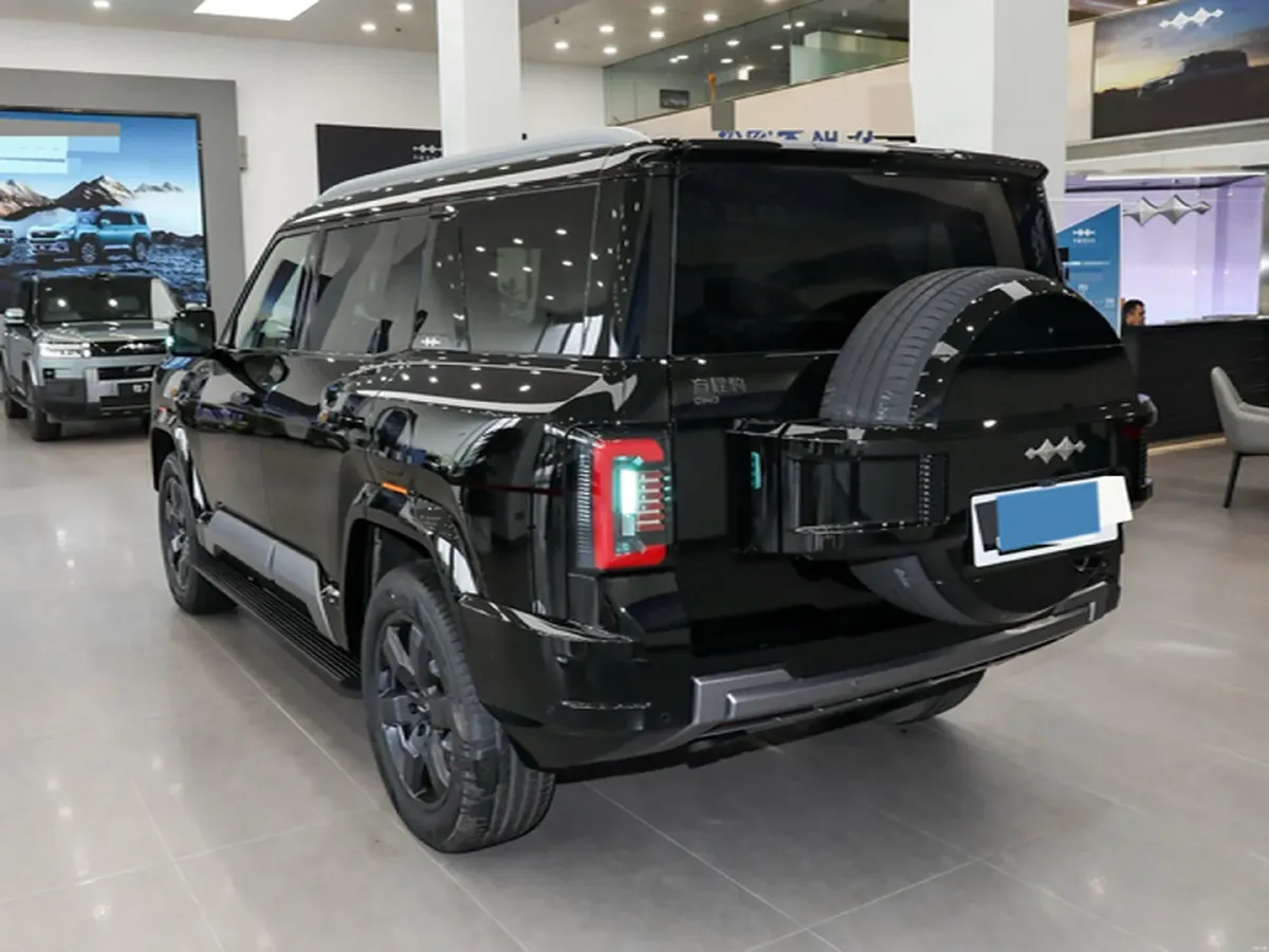 2025 FangChengBao Bao 8 2.0T 245HP L4 E-CVT PHEV,autocango,china used car exporter,china ev exporter,chinese used car exporter,chinese used ev exporter