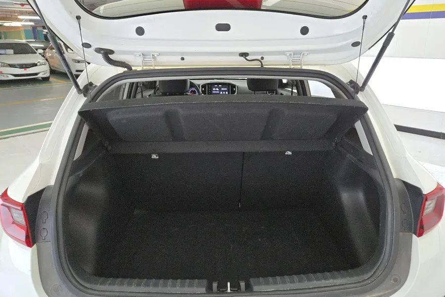 2019 Kia KX1 1.4L 100HP L4 6AT,autocango,china used car exporter,china ev exporter,chinese used car exporter,chinese used ev exporter