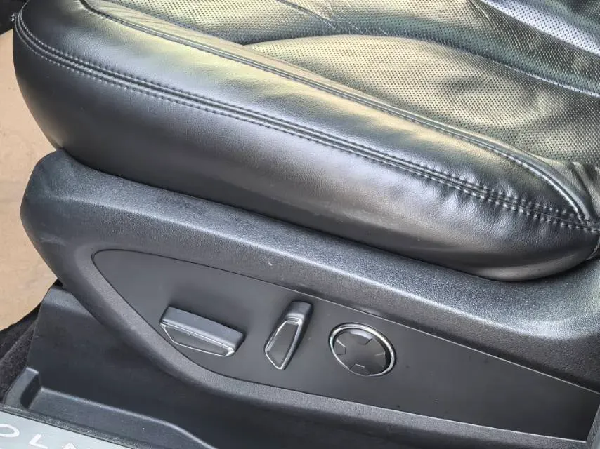 2019 Lincoln MKC 2.0T 203HP L4 6AT,autocango,china used car exporter,china ev exporter,chinese used car exporter,chinese used ev exporter