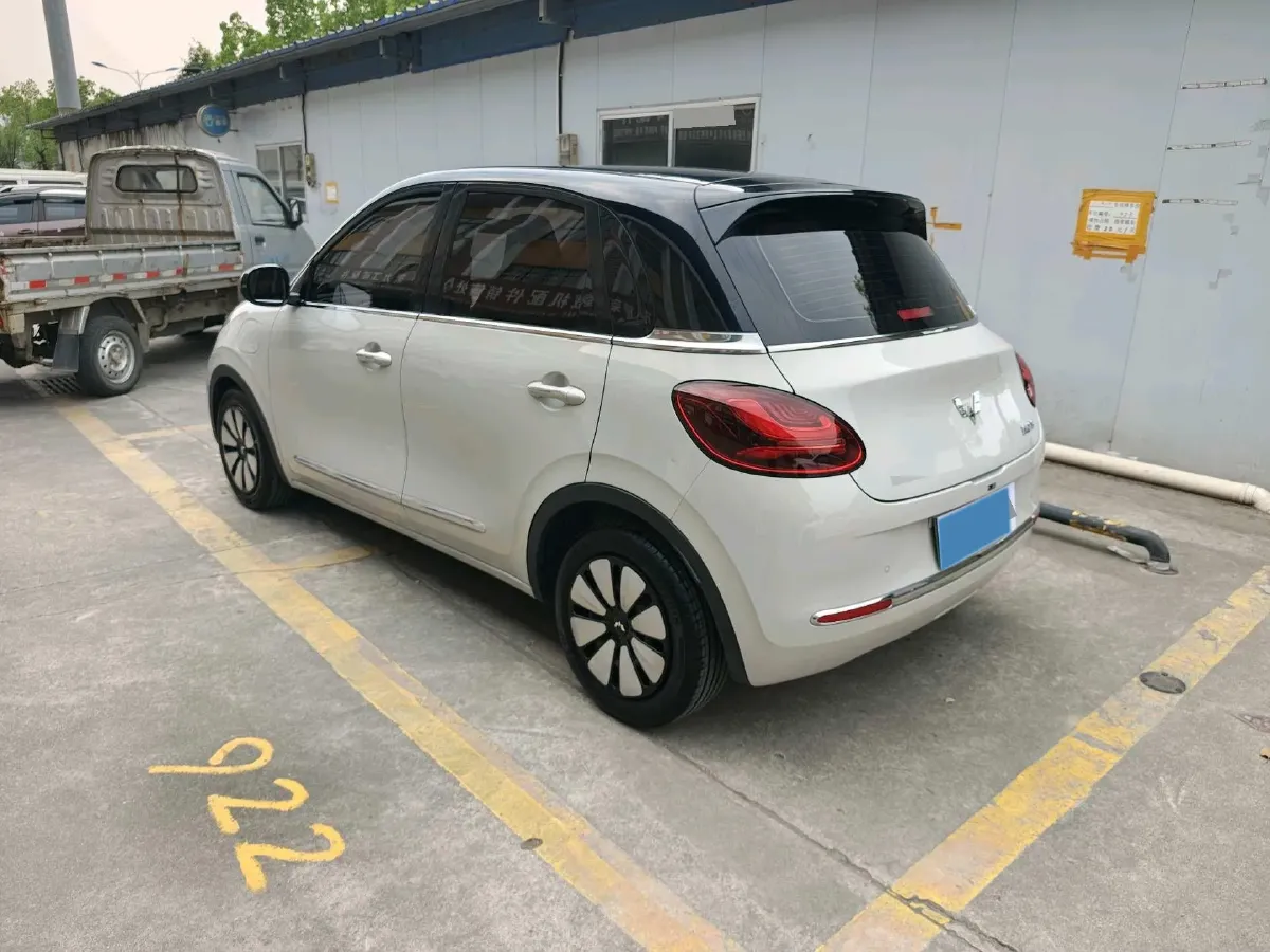 2023 WuLing BinGuo BEV 31.9KWH,autocango,china used car exporter,china ev exporter,chinese used car exporter,chinese used ev exporter