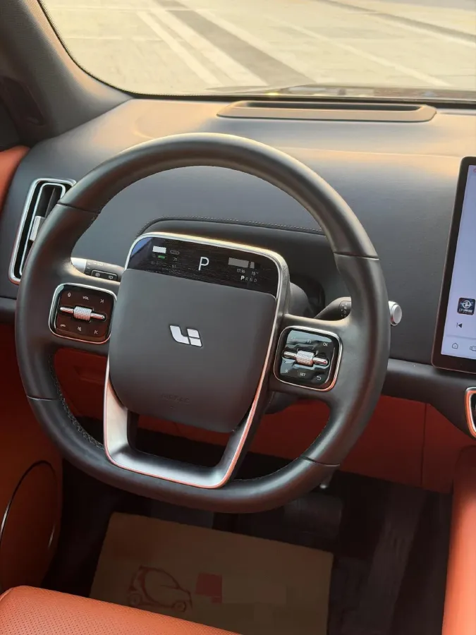 2023 Li L8 Range Extended 154HP REEV 40.9KWH,autocango,china used car exporter,china ev exporter,chinese used car exporter,chinese used ev exporter