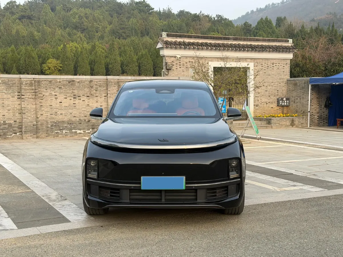 2023 Li L8 Range Extended 154HP REEV 40.9KWH,autocango,china used car exporter,china ev exporter,chinese used car exporter,chinese used ev exporter