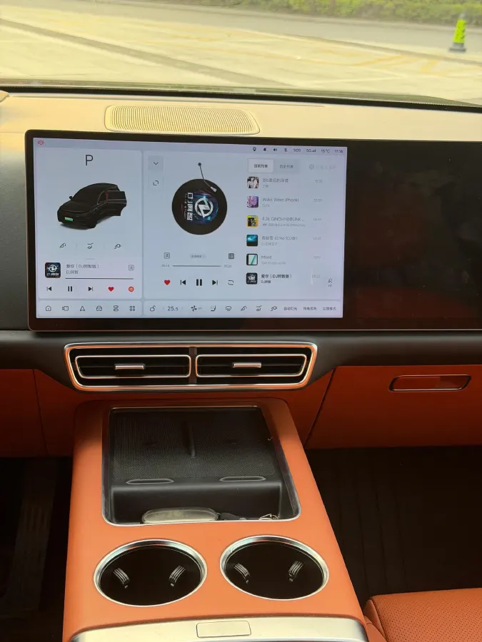 2023 Li L8 Range Extended 154HP REEV 40.9KWH,autocango,china used car exporter,china ev exporter,chinese used car exporter,chinese used ev exporter