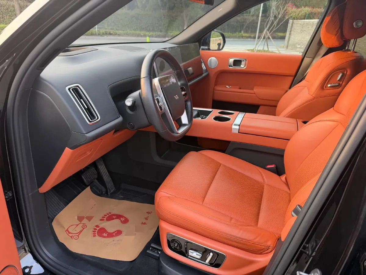 2023 Li L8 Range Extended 154HP REEV 40.9KWH,autocango,china used car exporter,china ev exporter,chinese used car exporter,chinese used ev exporter