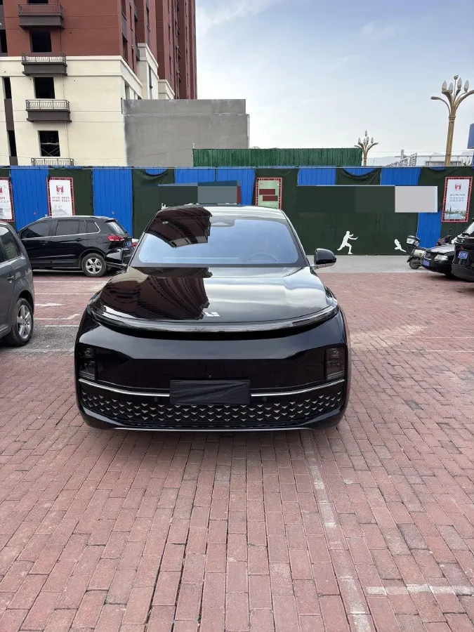 2023 Li L8 Range Extended 154HP REEV 40.9KWH,autocango,china used car exporter,china ev exporter,chinese used car exporter,chinese used ev exporter