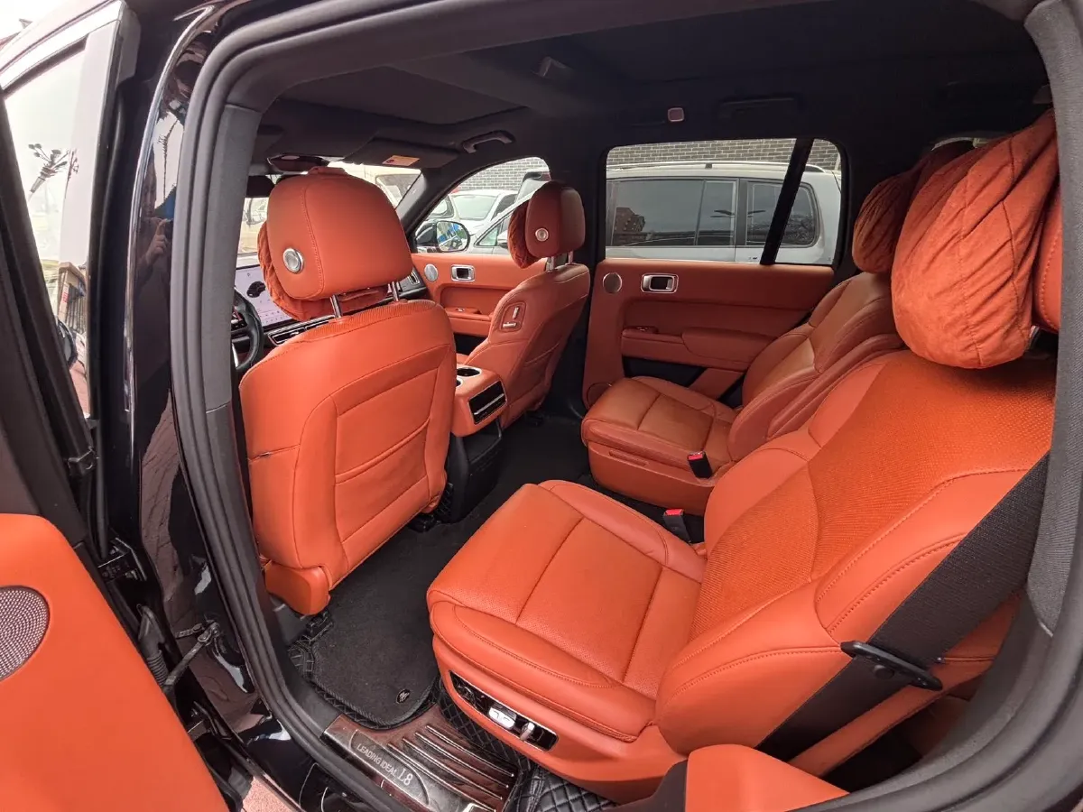 2023 Li L8 Range Extended 154HP REEV 40.9KWH,autocango,china used car exporter,china ev exporter,chinese used car exporter,chinese used ev exporter