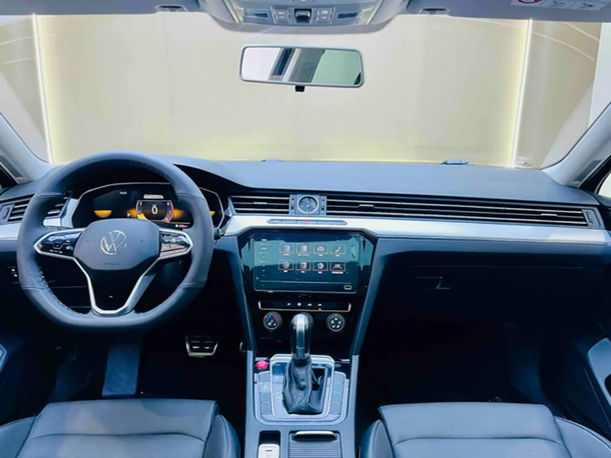 2023 Volkswagen Magotan 1.4T 150HP L4 7DCT,autocango,china used car exporter,china ev exporter,chinese used car exporter,chinese used ev exporter