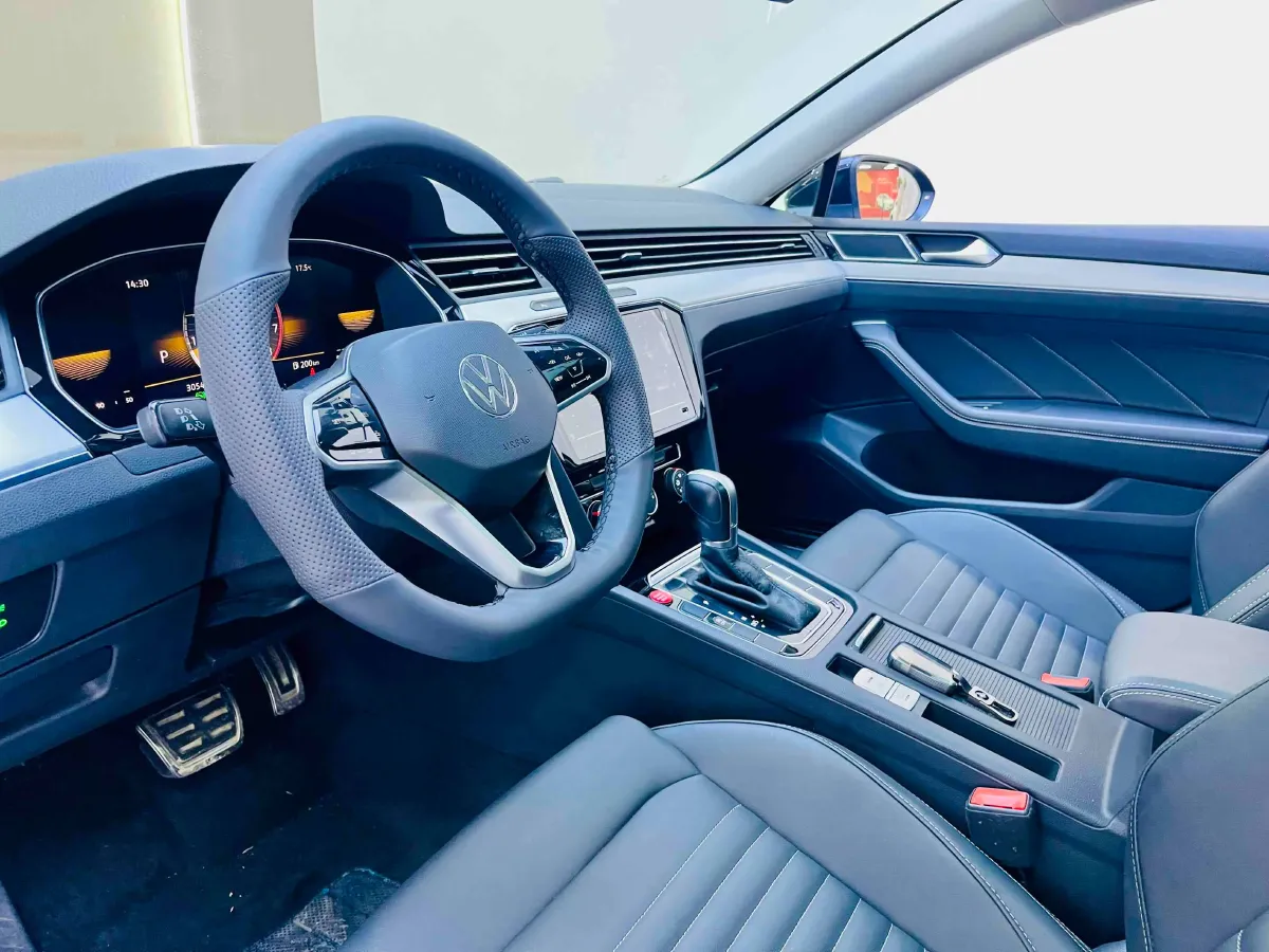 2023 Volkswagen Magotan 1.4T 150HP L4 7DCT,autocango,china used car exporter,china ev exporter,chinese used car exporter,chinese used ev exporter